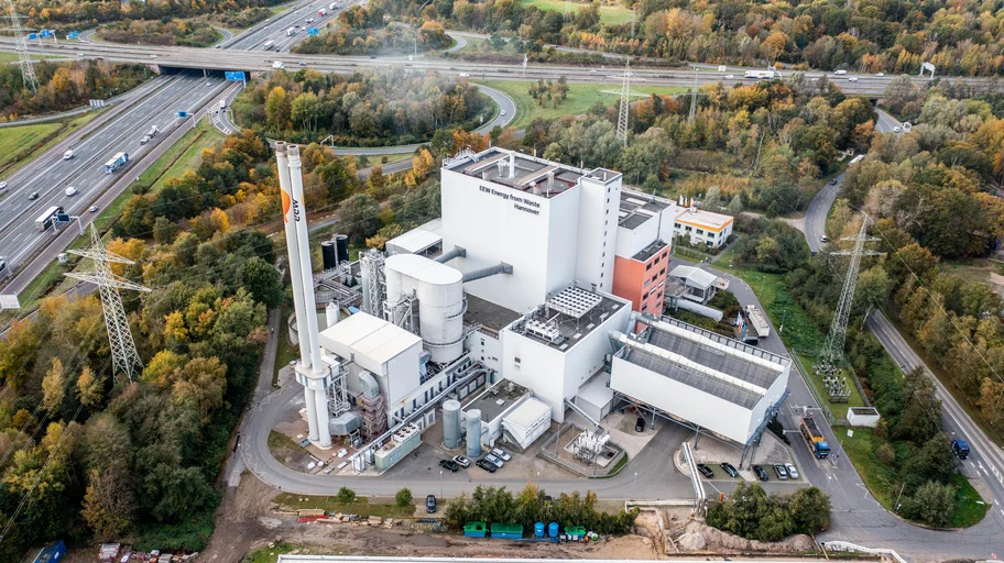 Luftbild der thermischen Abfallverwertungsanlage von EEW Hannover