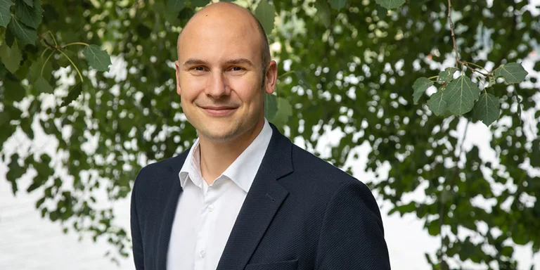 Portraitfoto Philipp Andree, Teamleiter Political Affairs